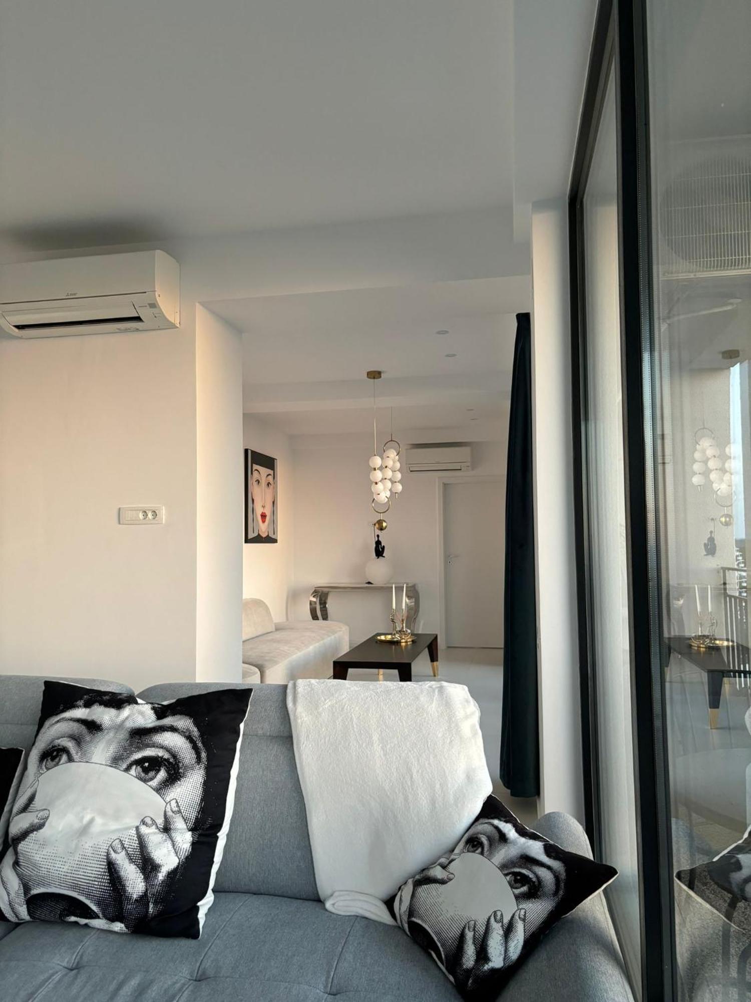 Апартаменти Donna Alba Seaview Penthouse, Casa Ta De Pe Plaja Нептун Екстер'єр фото