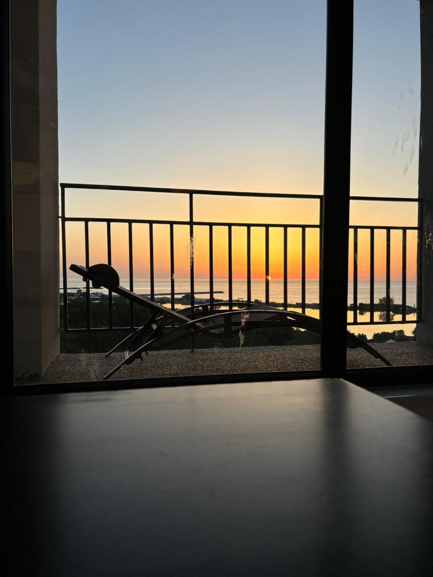 Апартаменти Donna Alba Seaview Penthouse, Casa Ta De Pe Plaja Нептун Екстер'єр фото